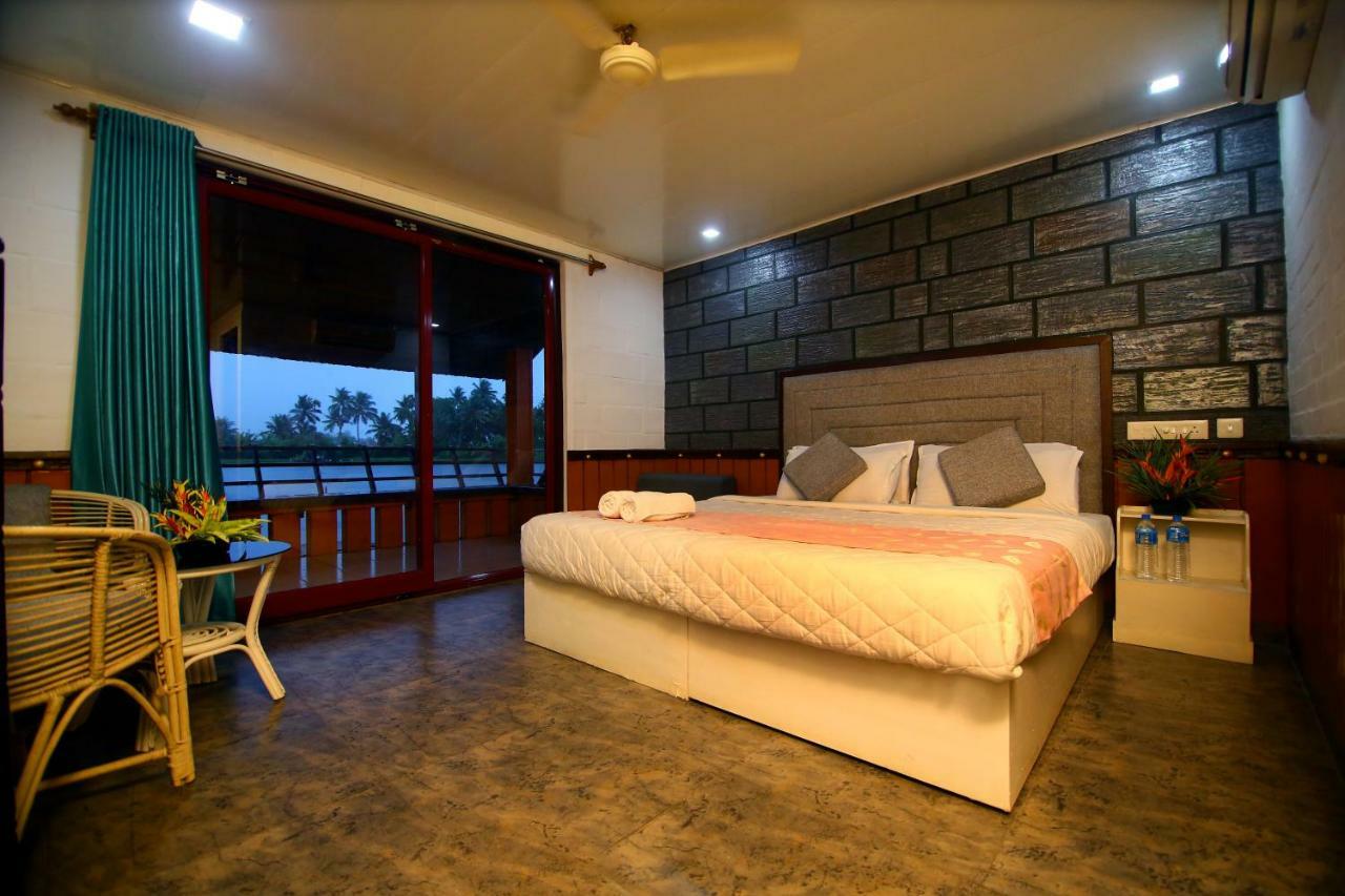 Green Palace Ayurveda Resort, Alleppey Alappuzha Buitenkant foto
