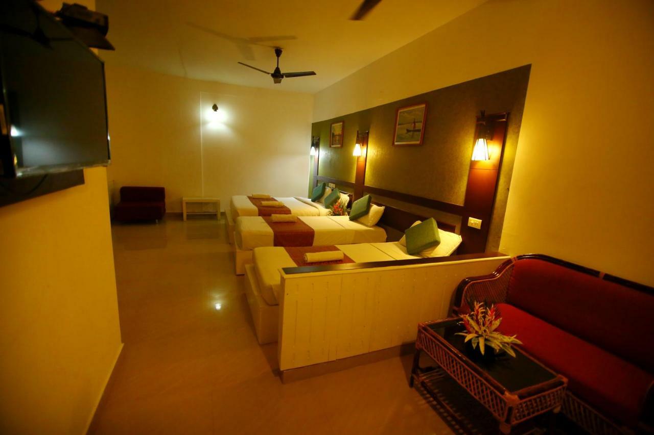 Green Palace Ayurveda Resort, Alleppey Alappuzha Buitenkant foto