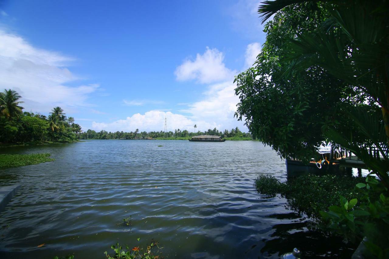 Green Palace Ayurveda Resort, Alleppey Alappuzha Buitenkant foto