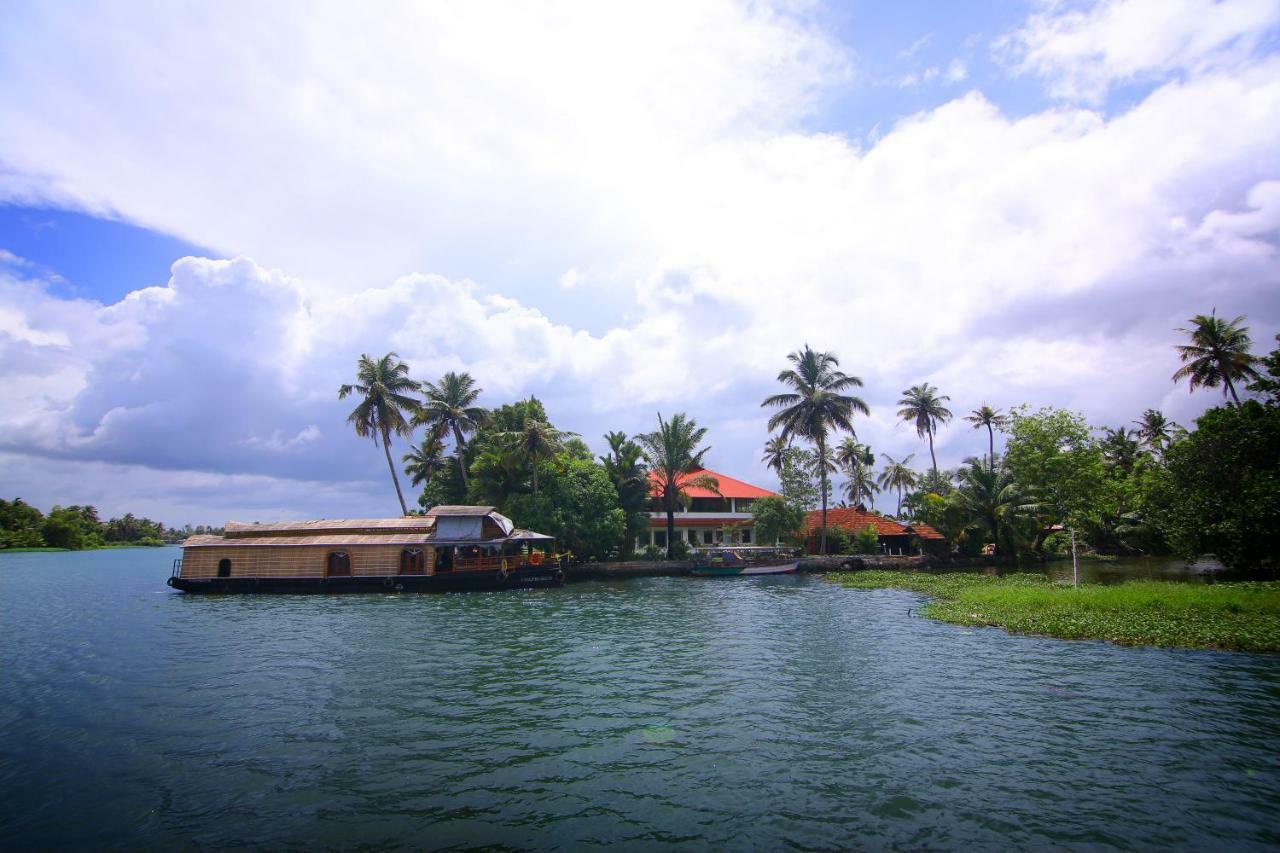 Green Palace Ayurveda Resort, Alleppey Alappuzha Buitenkant foto