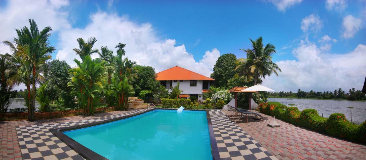 Green Palace Ayurveda Resort, Alleppey Alappuzha Buitenkant foto