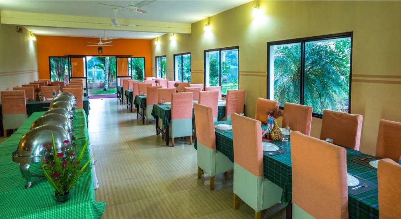 Green Palace Ayurveda Resort, Alleppey Alappuzha Buitenkant foto